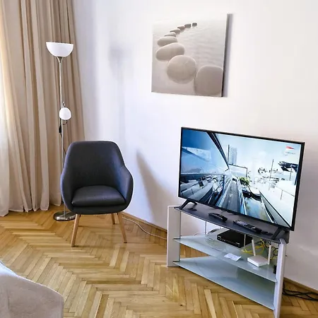 P1 Apartamento Košice